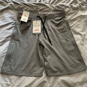 Men’s Wrangler all terrain gear performance short